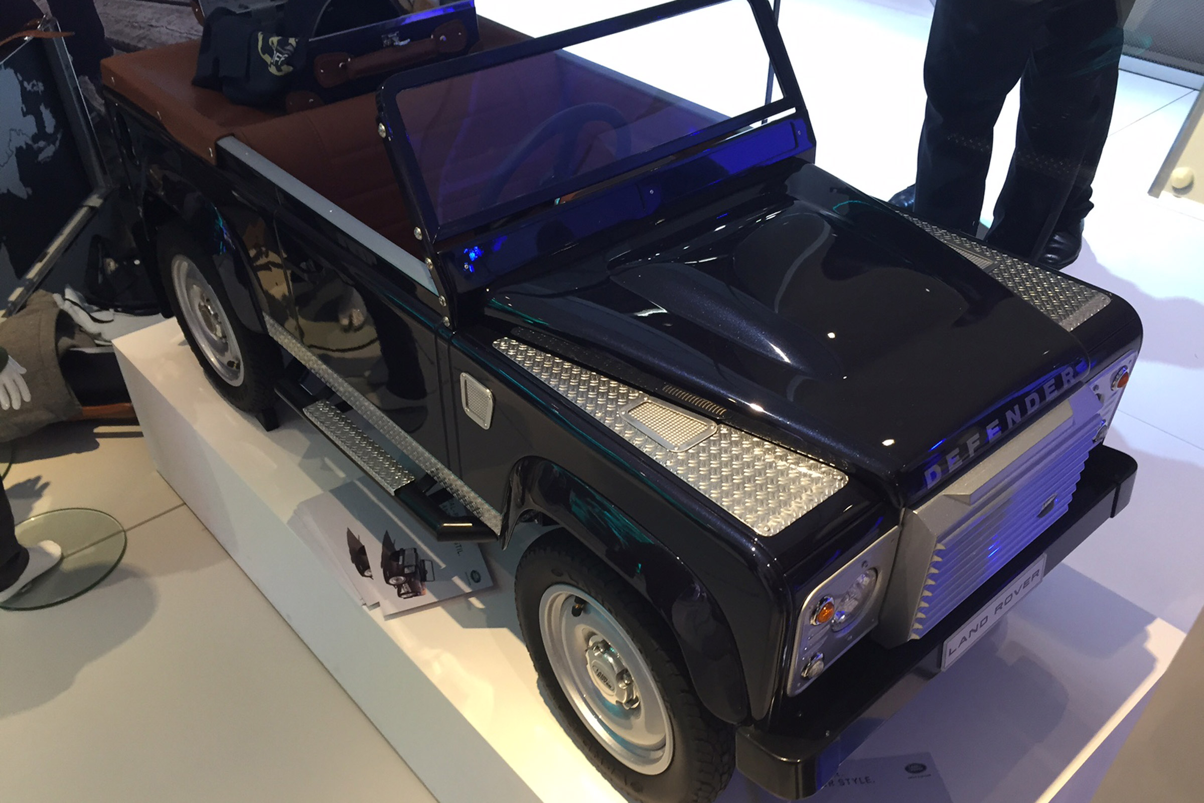 land rover pedal car