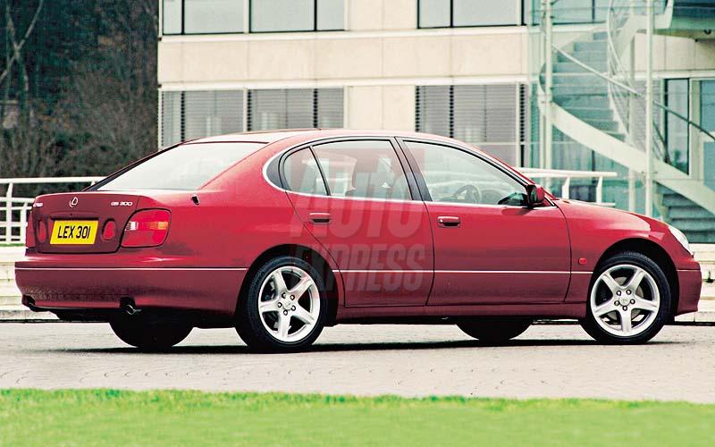 Lexus GS300 | Auto Express