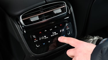 Mercedes EQE 350 - rear climate controls