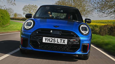 MINI John Cooper Works - full front