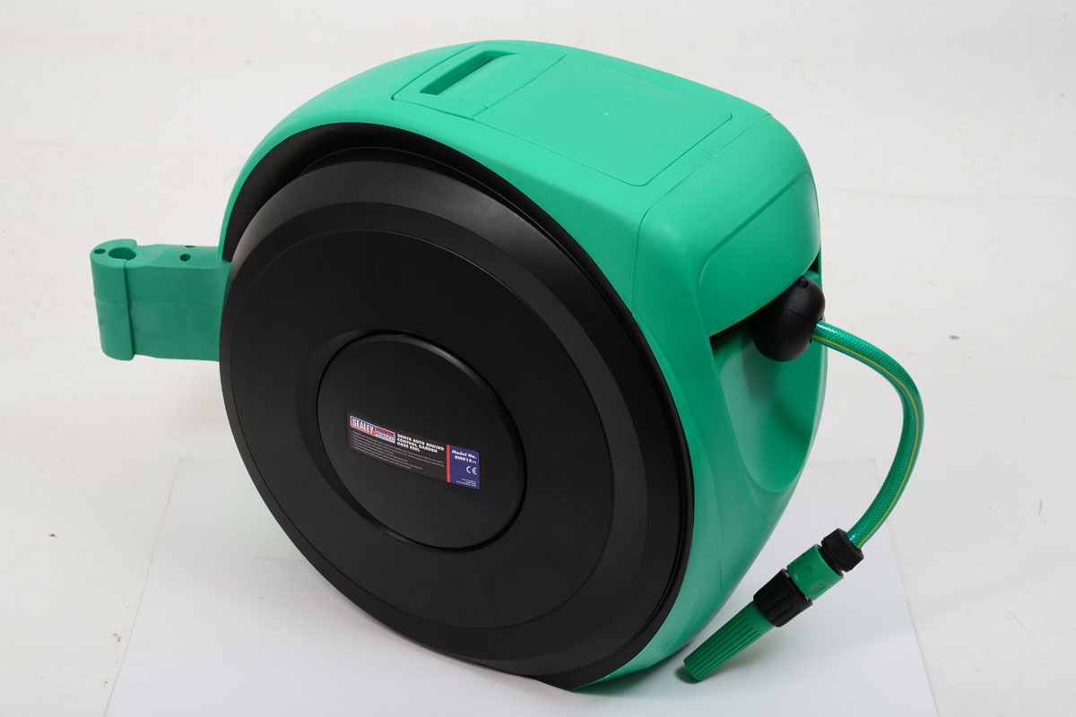 auto rewind hose reel