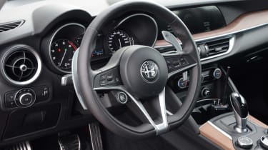Alfa Romeo Stelvio - steering wheel