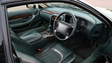 Aston Martin DB7 - interior