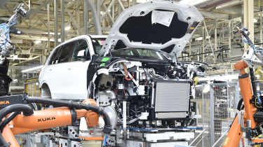 New BMW X7 SUV official production line teaser