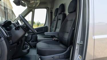 Toyota Proace Max - seats