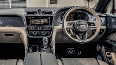 Bentley Bentayga Hybrid - dash