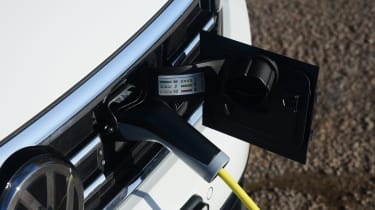 Volkswagen Passat GTE charging port
