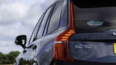 Volvo XC90 B5 - tail light