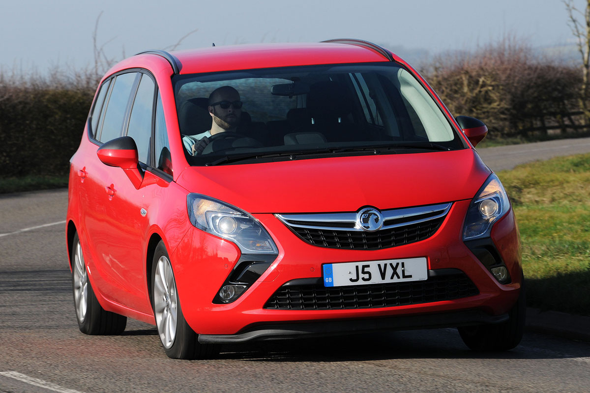 Vauxhall Zafira Tourer Exclusiv 2.0 CDTi review    Auto 
