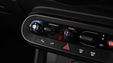 MINI Cooper JCW - centre console switchgear