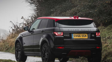 Range Rover Evoque Ember - rear tracking