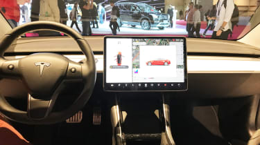 Tesla Model 3 Performance - Paris dash
