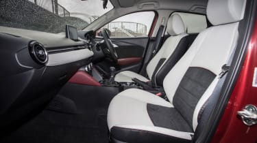 Mazda CX-3 - front seats