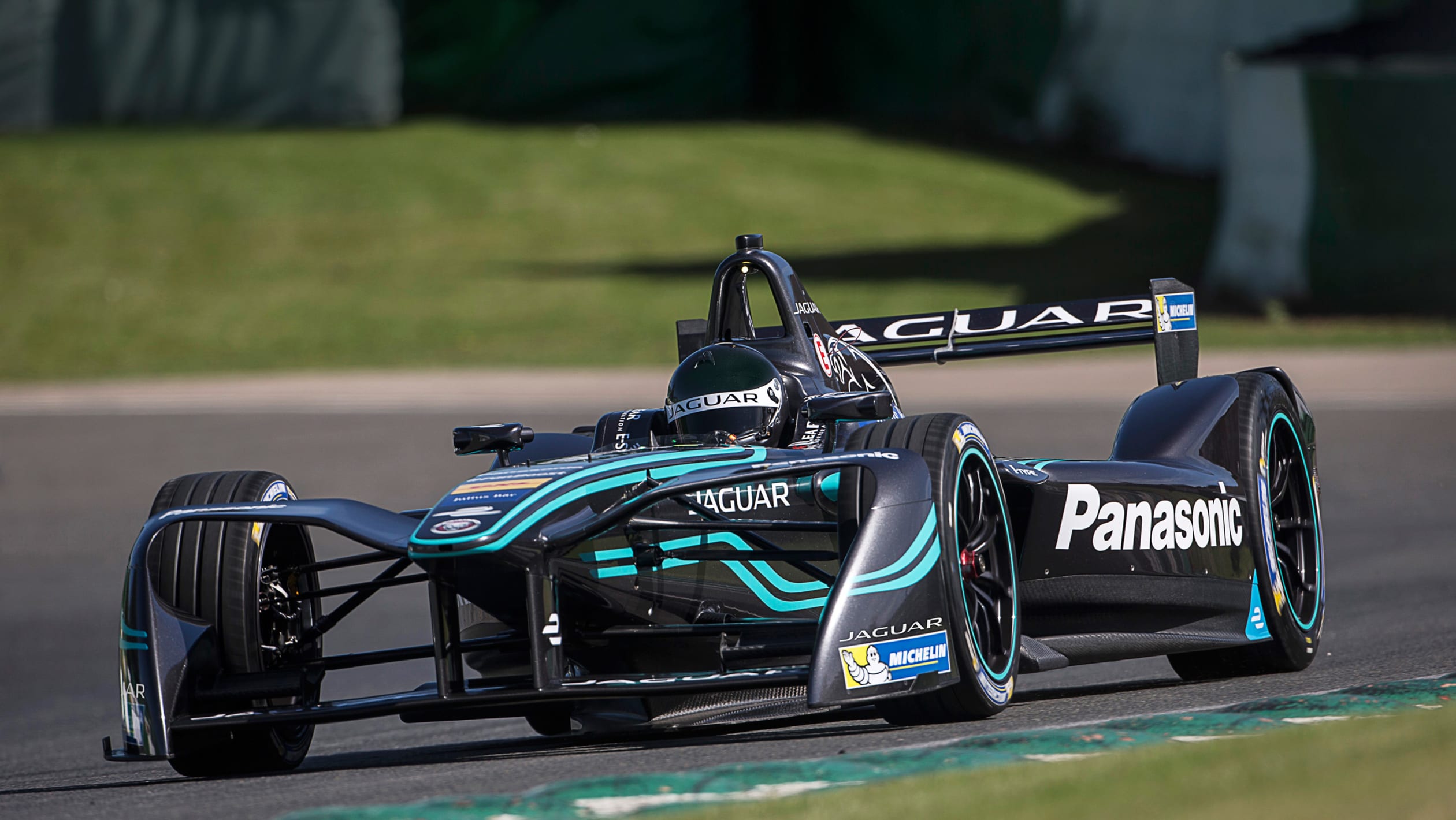 Jaguar I-TYPE Formula E racer swooshes in | Auto Express