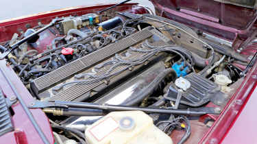 Jaguar XJS - engine