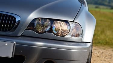 BMW M3 CSL - headlight