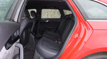 Audi A4 Avant - rear seats
