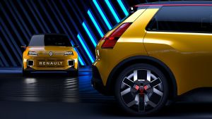 Renault 5 EV concept - full front