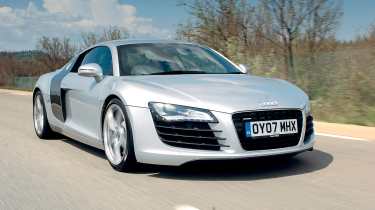 Audi R8 - front tracking