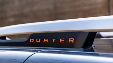 Dacia Duster Extreme SE - rail