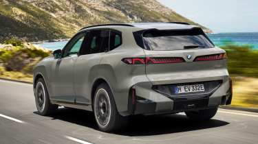 BMW iX5 - rear