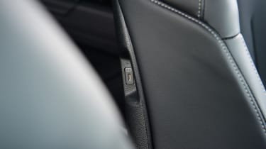 Kia Sportage - USB-C built into front seats