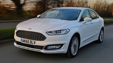 Ford Mondeo Vignale - front action