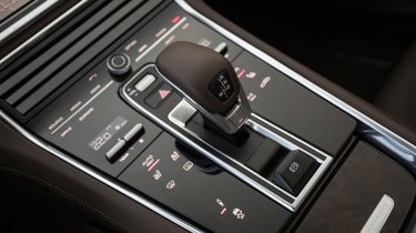 Porsche Panamera 4S diesel 2016 - centre console