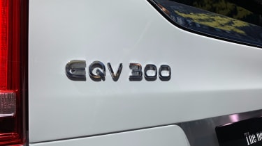 Mercedes EQV - badge