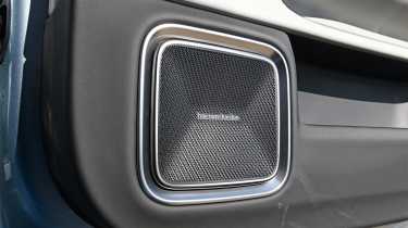 Polestar 4 - speakers