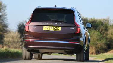 Volvo XC90 - rear cornering