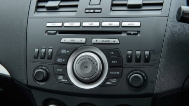 Used Mazda 3 - centre console