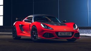 Lotus Exige Final Edition - red