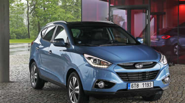 Hyundai ix35 Premium SE pictures  Auto Express