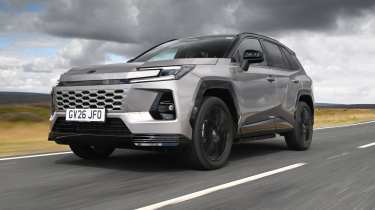 Toyota RAV4 - front tracking