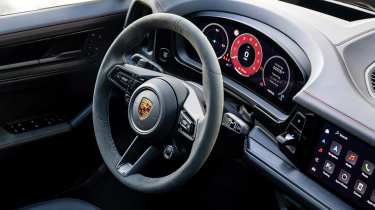 Porsche Cayenne GTS - steering wheel