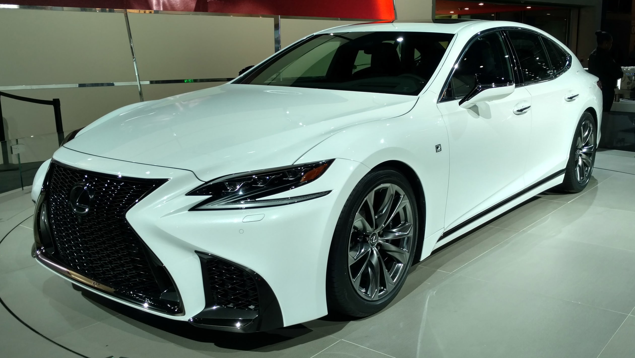 New Lexus LS F revealed at New York Motor Show - pictures | Auto Express