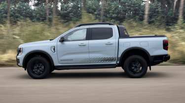 Ford Ranger PHEV - side static