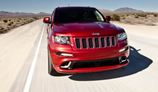 Jeep Grand Cherokee SRT8 front tracking