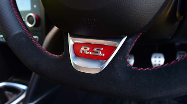 Renault Megane RS - steering wheel detail