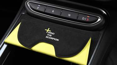 Abarth 600e Scorpionissima - interior