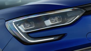New Renault Megane 2016 hatchback GT headlights