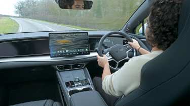 BYD Sealion 7 - driving