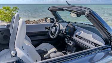 MINI Cooper Convertible - cabin