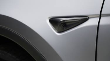 Tesla Model Y facelift - camera