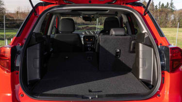 Suzuki Vitara 1.5 Hybrid SZ5 - boot with seats partially folded