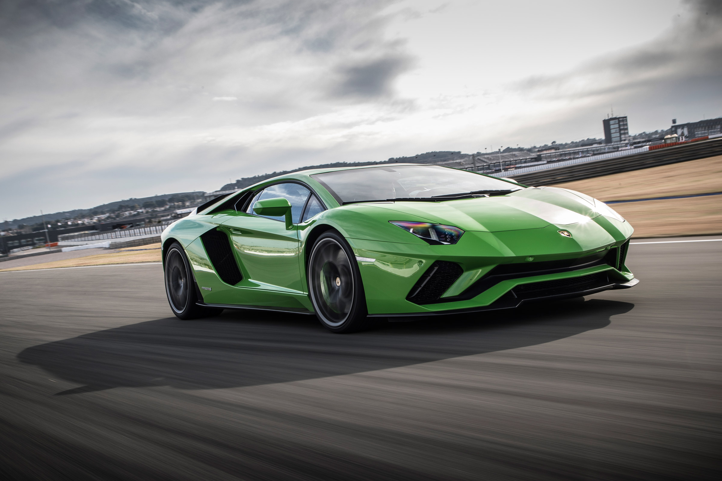 Lamborghini Aventador S review | Auto Express