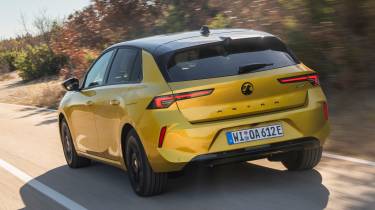 Vauxhall Astra facelift - rear