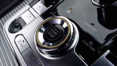 2018 Bentley Continental GT - button