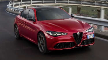 Giulia Intensa - front 3/4
